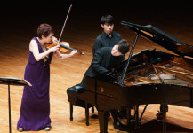<김호경의 요즘 클래식>농익은 바이올린… 생동하는 피아노… 정경화·조성진 듀오 콘서트