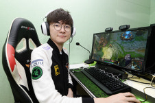 < His Story >‘연봉 30억’ 프로게이머 이상혁 “밥·연습·밥·연습, 게임이 일상…”