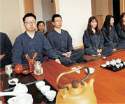 <기업문화 혁신으로 글로벌 1등 굳힌다>폐교 빌려 ‘힐링센터’ 열고… 사내엔 마사지실·명상실·심리카페