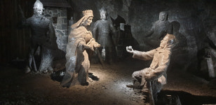 信心이 빚어낸 ‘지하 101m 소금 성당 ’