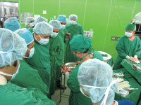 <사회공헌사 새로 쓴 학교법인일송학원>베트남전 韓파병지에 병원 세워 仁術… 응어리진 상처도 치유