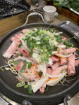 <편식주의자의 미식여행>속 데우는 곰탕… 맛 돋우는 쌈밥… 입 즐거운 육전… 빛나는 삼시세끼