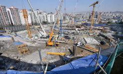 <도시풍경>집 한 채 20억… 아파트로 변하는 달동네