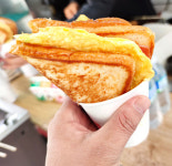 <이우석의 푸드로지>식빵, 고기·채소·새우·치즈… 얹기만 해도 ‘요리’