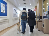 “혼자서 병원가기 막막했는데…동행매니저와 함께 가니 안심”