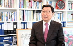 정덕구 “경제 복합위기 앞에 선 尹정부, 기본으로 돌아가라”