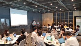 “MZ세대 직원들 맞춤 메타버스로 직무교육”