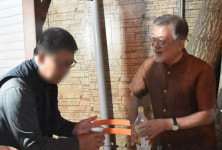 文 전 대통령, “언론이 전하는 것이 언제나 진실은 아냐”