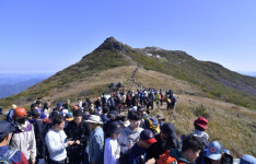 광주 무등산 정상, 56년만에 시민 품으로