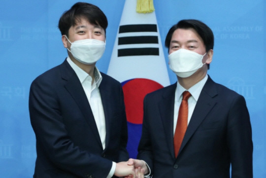 안철수, 이준석과의 연대 제안에 이준석 후보 답변은 계속 회피