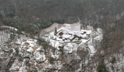 장비 없이 단숨에 닿은 雪山… 구름다리 아래 아찔한 ‘눈꽃 세상’[박경일기자의 여행]