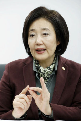 박영선 “이재명, 대표직 내려놓으면 국민이 성원할 것”
