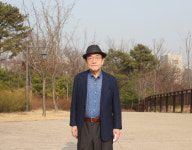 낙천적 생각·봉사활동이 건강비결…주 4회 1시간30분 걸어 [100세 시대 名士의 건강법]