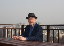 낙천적 생각·봉사활동이 건강비결…주 4회 1시간30분 걸어 [100세 시대 名士의 건강법]