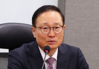 ‘송영길에 0.59%p차 패배’ 홍영표, “참담하다”
