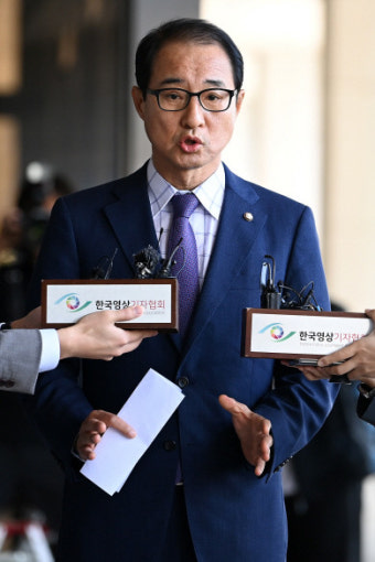 검찰, 이성만 넘어 ‘돈봉투 수수’ 민주 현역의원 10여명 겨냥