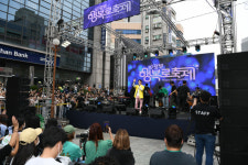 버스킹·플리마켓 ‘행복로’… 축제·문화의 거리로
