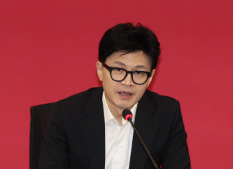 한동훈 “이재명 대표 때문에 못 정하는 선거제…부끄러워해야”