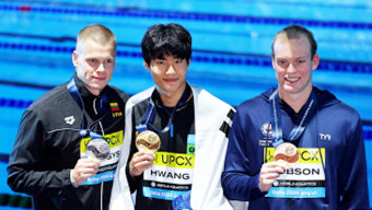 [속보] 황선우, 세계선수권 ‘금은동’완성…자유형 200m 우승