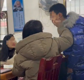 수학문제 못 푼다고…中, 교사가 초등학생 폭행 논란