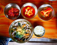 양념장 찍어도, 물에 말아도… 묵묵히 스며드는 고소함[이우석의 푸드로지]