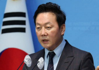 “DMZ 지뢰 밟으면 목발 경품”…정봉주, ‘막말 논란’ 어디까지?