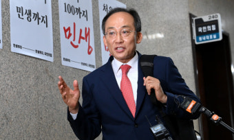 ‘친명’ 폭주 막고 협치로… 어깨 무거운 추