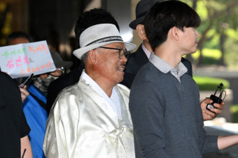 [포토뉴스]‘김여사 명품백 전달’ 최재영 목사 검찰 출석