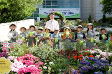 구청 앞 빈 공간, 녹색 정원으로… “성동꽃마루가 활짝 피었습니다”