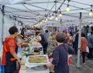 음악 즐기며 맛집 순례… 약수시장서 힐링 콘서트[서울인사이드]