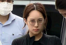 “여배우처럼 예쁘다” ‘아동학대’ 보육교사 얼굴 공개에 난리