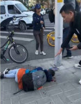명문 학군지 초등학교 교문서 칼부림 난동…中어린이 3명 등 부상