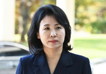 아내 1심 선고 앞두고… 이재명 “혜경아, 사랑한다”