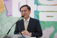 국내외 상형청자 한 자리에… “비색의 비밀 밝힌다”