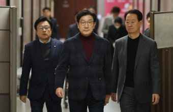 권성동, 尹 구속영장 발부에 “이재명은 기각했는데…”