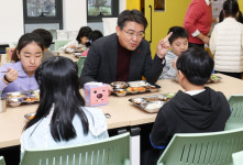 방과후 저녁 8시까지 놀이·독서… 아이도 부모도 ‘맘 편한 노원’ [서울인사이드]