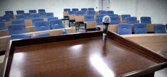 행정학 교수 자리에 경제학 박사? 부산 A 대학 채용 논란에 학계 의견 엇갈려…“이례적 특혜”VS“학문 융합...