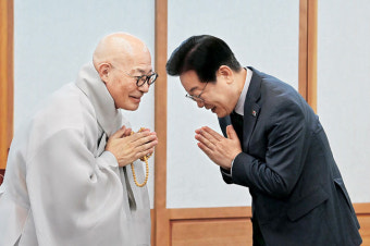 이재명 ‘상속세·연금 공세’에… 권성동 “모든 현안 끝장토론하자”