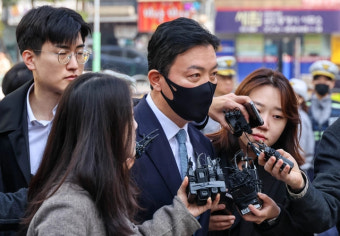 ‘尹체포 저지’ 김성훈 경호처 차장 대기발령