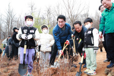 관악구, 봉림교 가로정원 정비 착수…암석정원 등 갖춘 ‘별담정원’으로 업그레이드