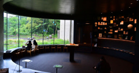 녹음은 짙어지고 술맛은 깊어진다… 비오는 제주, 오히려 좋아[박경일기자의 여행]