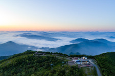 가리왕산 케이블카 타고 백두대간 능선을 발 아래에