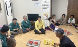 오병권 행정안전부 자연재난실장, 폭염 대비 충주시 무더위쉼터 현장 점검