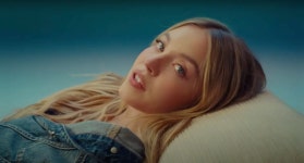 ‘백인 우월주의’ 청바지 광고 탓? 美청춘스타 스위니 新 영화 흥행 부진