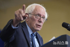 ‘국익에는 한뜻’···트럼프 상극 샌더스도 “美정부, 반도체 기업 지분인수 지지”