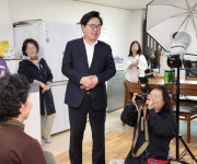 동작구, 고등학교로 찾아가는 주민등록증 발급 서비스 눈길