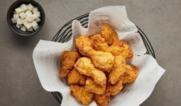 교촌, 서울지역 치킨 가격 올렸다…허니콤보 ‘2만5000원’