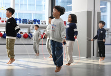 줄 하나만 있으면… 간단히 즐겁게 ‘심폐강화·키성장’[부담없이 즐기는 생활체육]