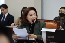 김민전 “국내 대학원, 베이징 호적 수단” 우려에 오락가락한 교육부 장관
