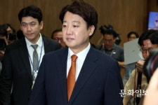 ‘이준석-민주당 합당’ 예정설 솔솔…민주당 “전혀 사실 아니다” 일축